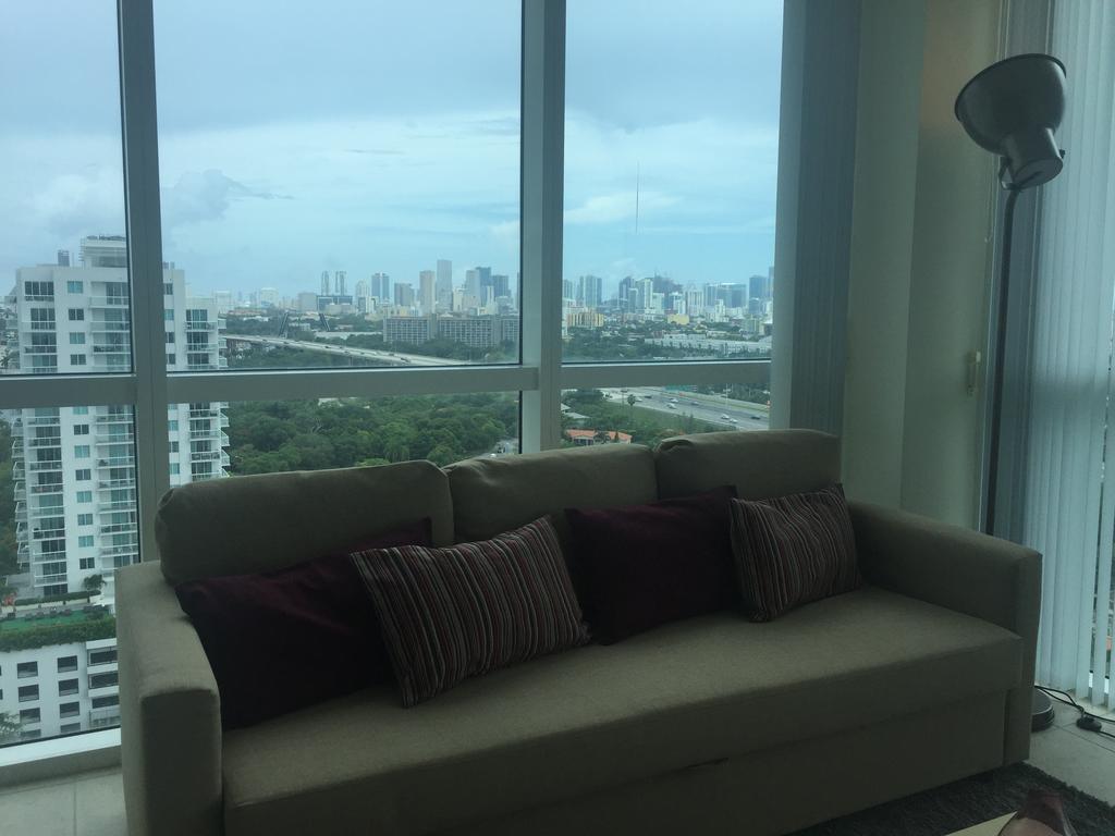 Lyx Suites By The Miami River Ngoại thất bức ảnh